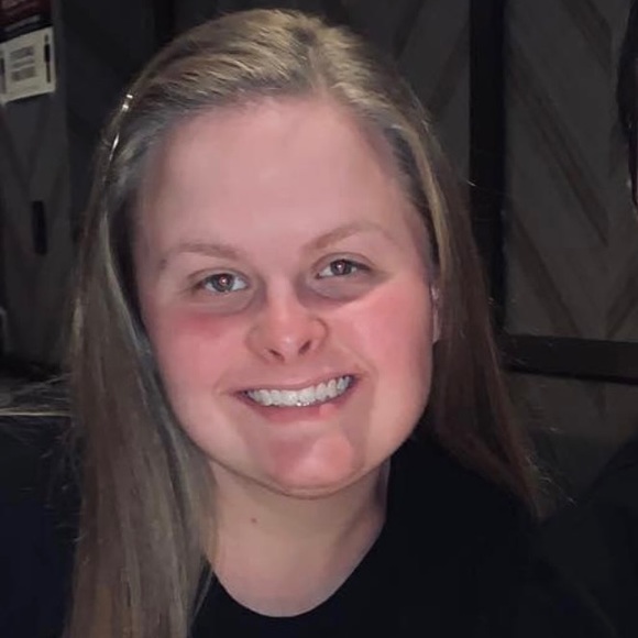 Meet your Posher, Joanna - Picture 1 of 1